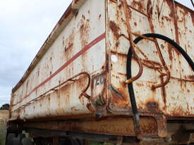 TANDEM AXLE SEMI TRAILER END TIPPER - picture1' - Click to enlarge