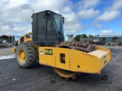 2009 CAT CP76 VIBRATORY PADFOOT ROLLER