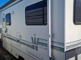 Winnebago Mercedes Leisure Seeker - picture1' - Click to enlarge