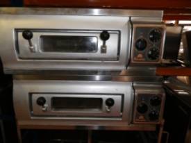 IFM SHC00608 Used Electric Deck Oven - picture0' - Click to enlarge