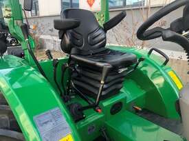 New AgKing 40HP ROPS 4WD tractor with FEL 4in1 bucket PLUS Slasher, Forks and Spears! - picture2' - Click to enlarge