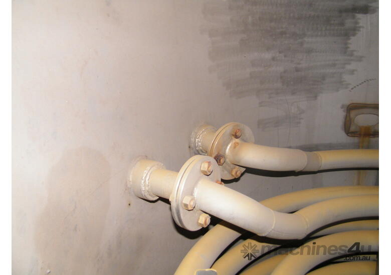 stainless  steel  tank  with  coil