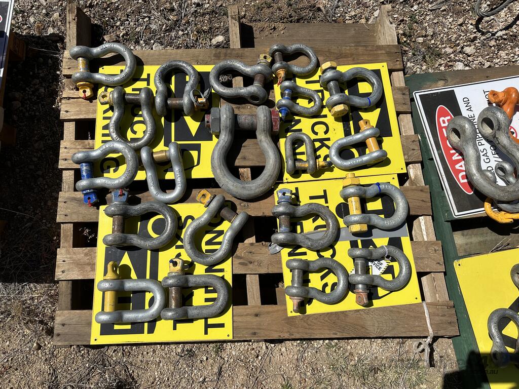 New Pallet of Assorted D Shackles Shackles in HEXHAM, NSW