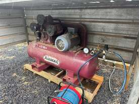 Airmac T30 Air Compressor - picture0' - Click to enlarge