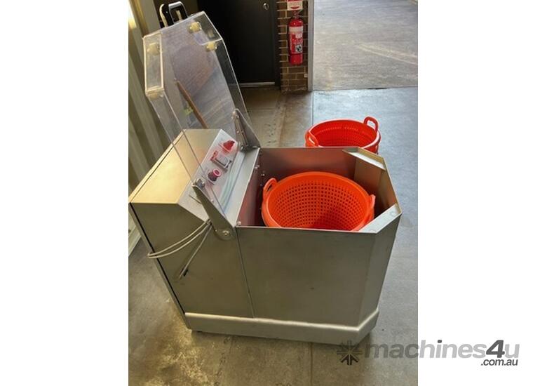 Used 2014 tripax Tripax Lettuce spinner dryer Food Service Supplies in