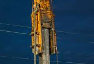 GANZ - Pajot 2800 Air Pile Hammer