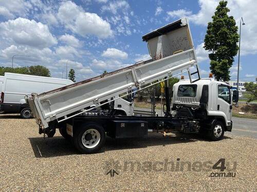 2013 Isuzu FSR850 Long Premium White Tipper 7.8l 4x2