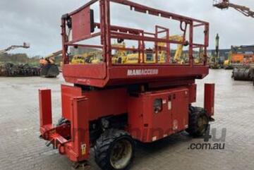 Manitou 100SC 4WD Diesel Scissor Lift (10 YT) - 567kg Lift Capacity Manitou 100SC 4WD Diesel Scissor Lift (10 YT) - 567kg Lift Capacity