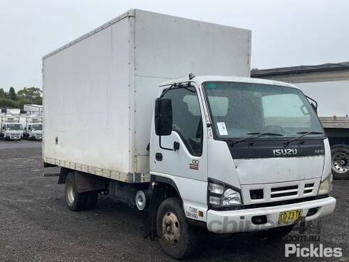 2006 Isuzu NPR 200 Pantech