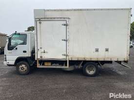 2006 Isuzu NPR 200 Pantech - picture2' - Click to enlarge