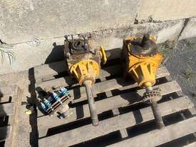 Hadbro Chaser Bin Angle Drive Gear Boxes - 2 - picture1' - Click to enlarge