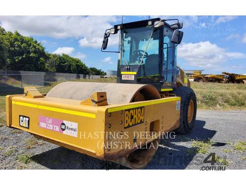 caption CAT CS78BLRC Vibratory Single Drum Smooth