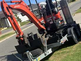 Kubota U17 for sale - picture0' - Click to enlarge