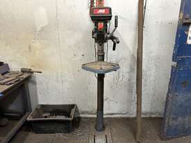 JBS Pedestal Drill - picture0' - Click to enlarge