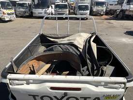 Toyota Hilux Well Body Including Contents - picture0' - Click to enlarge