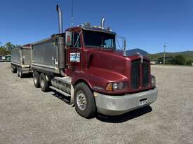 1996 Kenworth T601 - picture2' - Click to enlarge