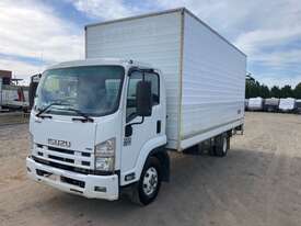 2013 Isuzu FRR500 Pantech - picture1' - Click to enlarge