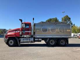 2005 Mack CLS Trident Dual Axle Tipper - picture2' - Click to enlarge