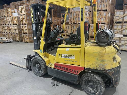 Hyster 2.5T Container Mast LPG