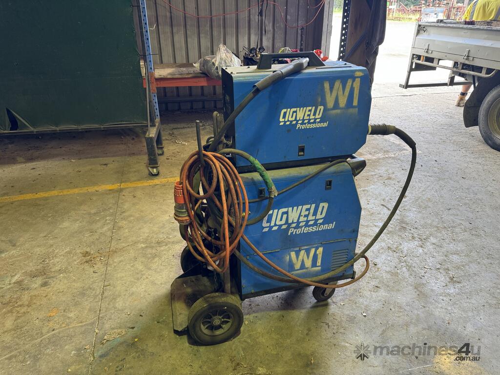 Used cigweld Cigweld Transmig 350 Mig Welder Mig Welder in Stafford, QLD