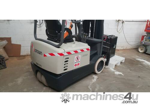FORKPAC  - CROWN SC4000 COUNTERBALANCE FORKLIFT - Hire