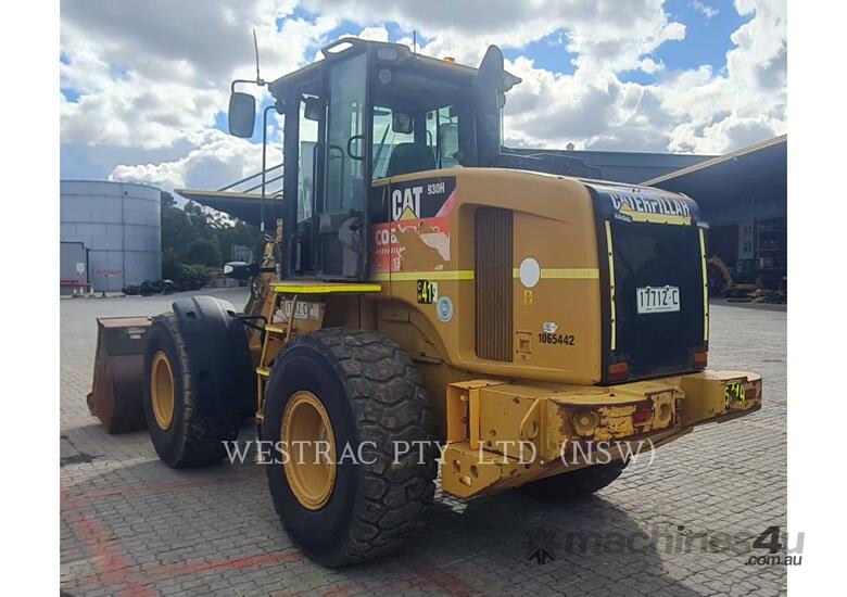 caption CAT 930H Wheel Loaders integrated Toolcarriers