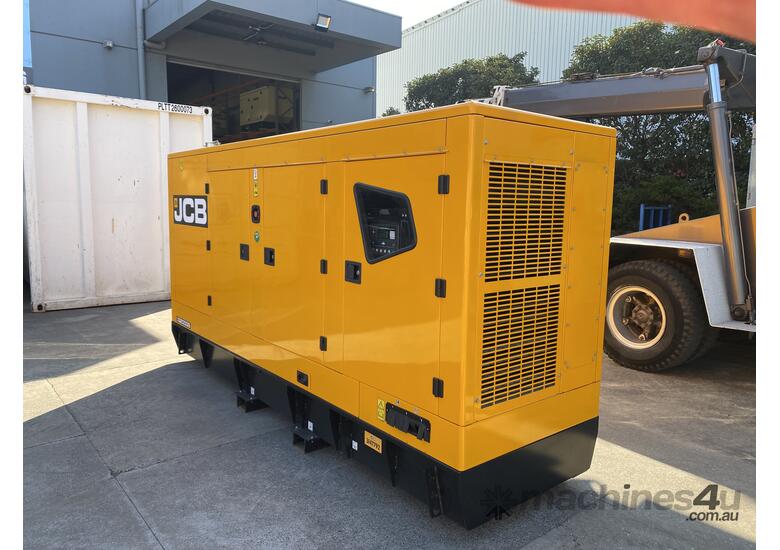 caption Almost NEW JCB 198kVA Standby / 180kVA Prime Rated Generator