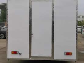 Foood Trailer - 6m x 2.5m 2.2m (L xW x H) - picture1' - Click to enlarge