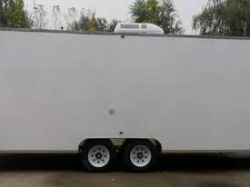 Foood Trailer - 6m x 2.5m 2.2m (L xW x H) - picture2' - Click to enlarge