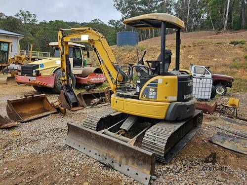 2006 KOMATSU PC50MR-2 WITH ATTACHMENTS