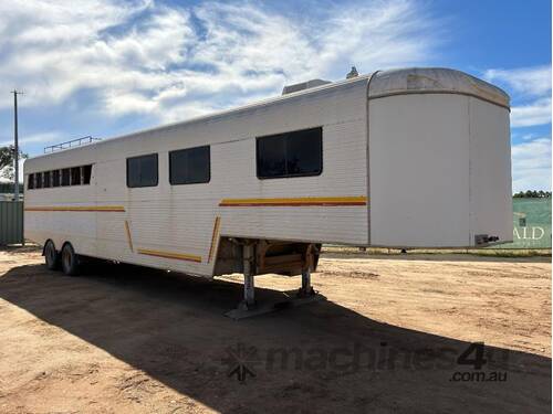 1984 HAULMARK GOOSENECK TRAILER