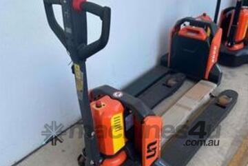 UN 2.0T Electric Pallet Truck - Durable and a Saving!