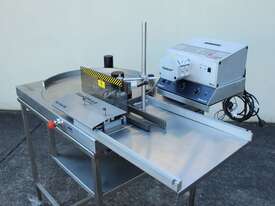 S/S Peristaltic Filler ``Flexicon`` PF6 with Automatic Bottle Feeder FF20. - picture0' - Click to enlarge