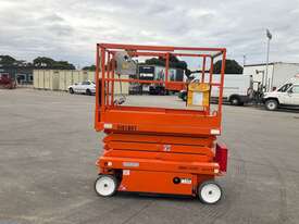 2014 Skyjack SJ1113219 Scissor Lift - picture2' - Click to enlarge