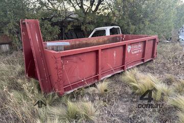 Newbridge Engineering Hooklift Bin
