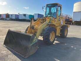 2010 Kawasaki Articulated Loader - picture1' - Click to enlarge