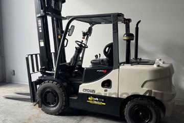 Crown diesel 4.0 tonne forklift