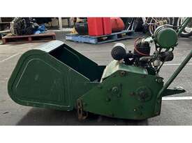 GREENS REEL MOWER - picture1' - Click to enlarge