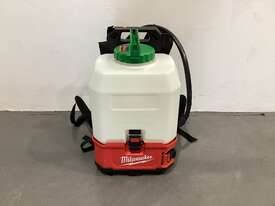 Milwaukee cordless backpack sprayer - picture0' - Click to enlarge