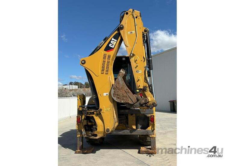 caption 2016 CATERPILLAR 432F 2 BACKHOE