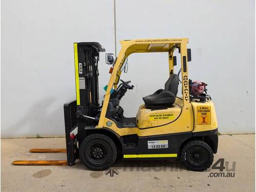 caption HYSTER H2.5TX Counterbalance Forklift