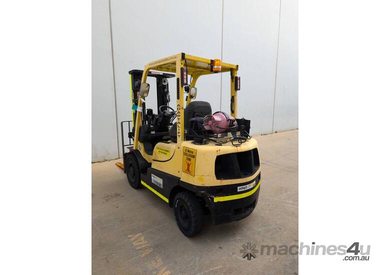 caption HYSTER H2.5TX Counterbalance Forklift