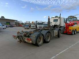 2011 Scania P400 8x4 Hook Lift Truck **TOW ONLY** - picture0' - Click to enlarge