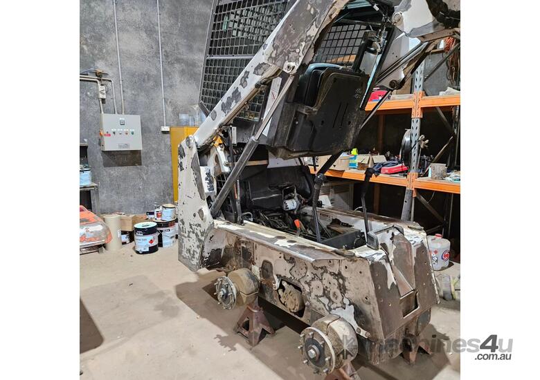 Mini Loader Refurbishment Painting & Repair Service - Revitalise Your Machinery!