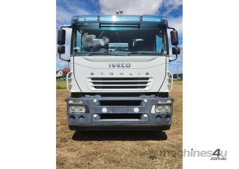 Iveco Stralis 435 Automatic 8x4 Traytop with Tailgate Loader Truck.