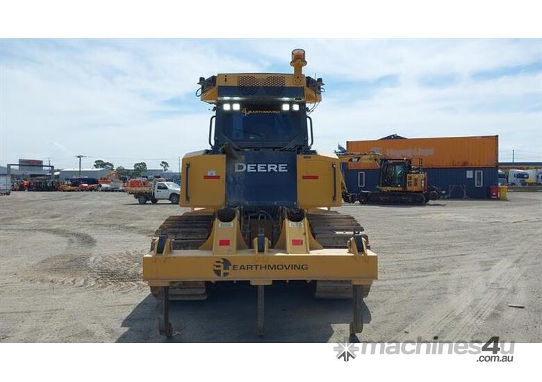 caption John Deere 850 WLT