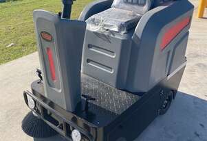 EXEQ Electric Ride On Sweeper EXEQ Electric Ride On Sweeper