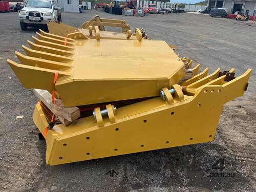 D8 Foldable Stick Rake