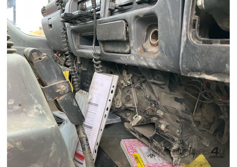 caption 2007 Isuzu NPS Service Body