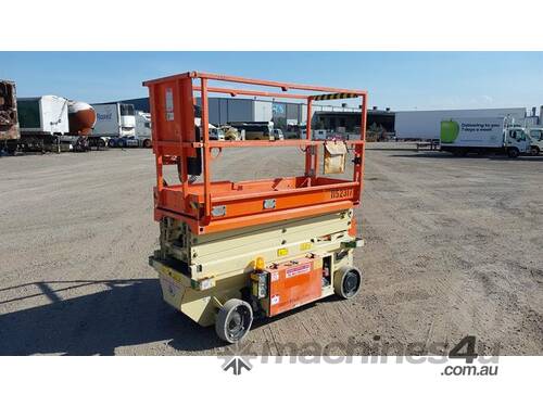 caption JLG R6